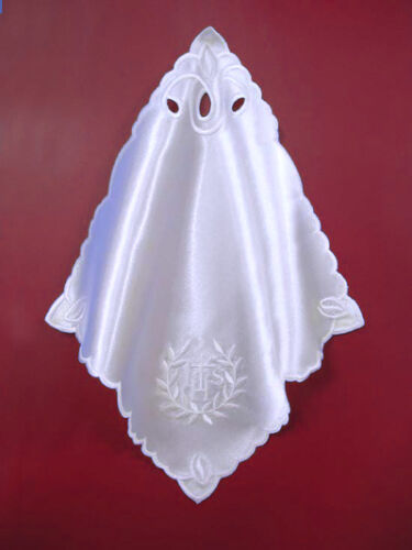 3.2.12.B  First communion handkerchief